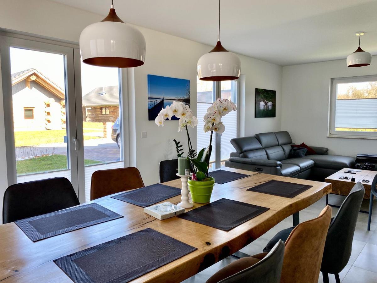 Seeglueck 1 Am Tollensesee Ferienhaus Groß Nemerow